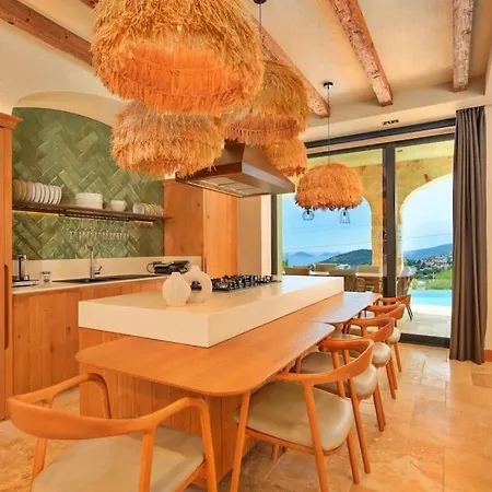 Thalia - Ultra Luxury For 10 People Vila